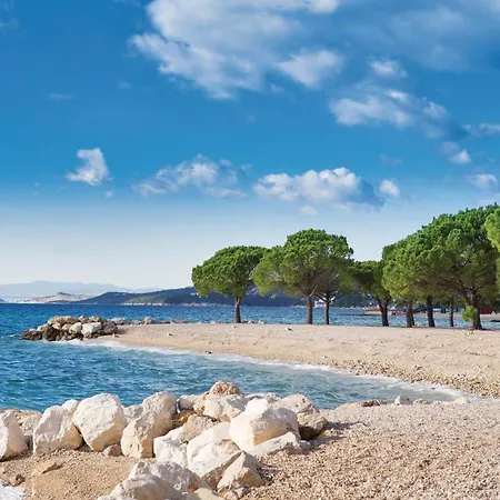 Gorgeous In With Wifi *