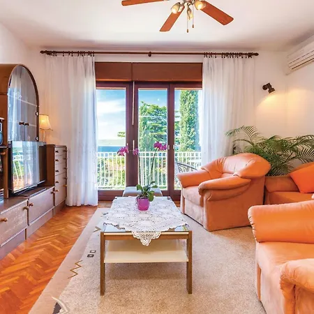 公寓 2 Bedroom Gorgeous In 塞尔瑟