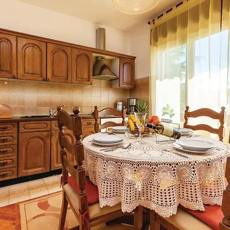 公寓 2 Bedroom Gorgeous In *